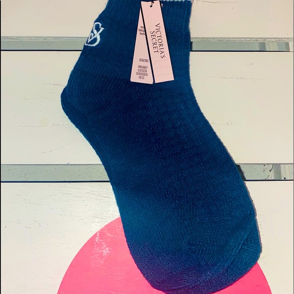 Victoria’s Secret Glow Waffle Socks Mystic Jade OR Leopard YOU PICK - Picture 2 of 3